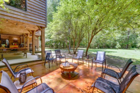 Riverfront Cabin with Outdoor Oasis in Seminary!